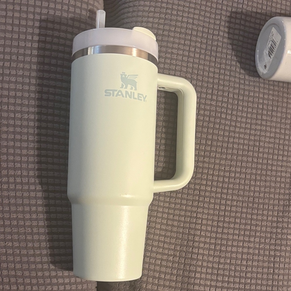 Stanley White Travel Mug with Handle
